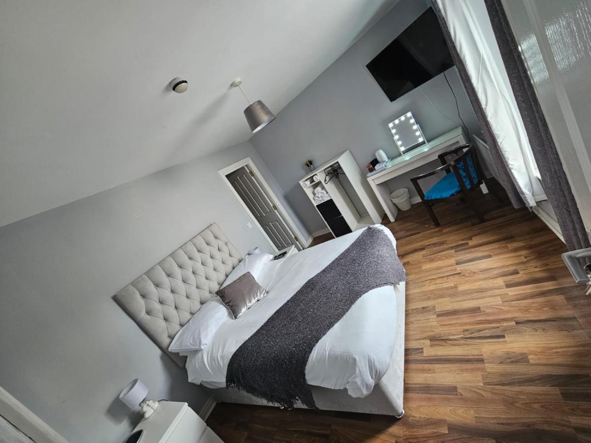 Laverty'S - The Black Bull Inn Randalstown Eksteriør bilde